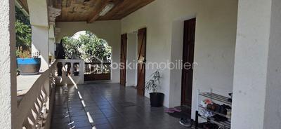 Maison - 180 m² - 7 pièces