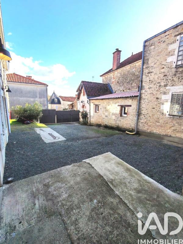 Maison - 162 m² - 10 pièces