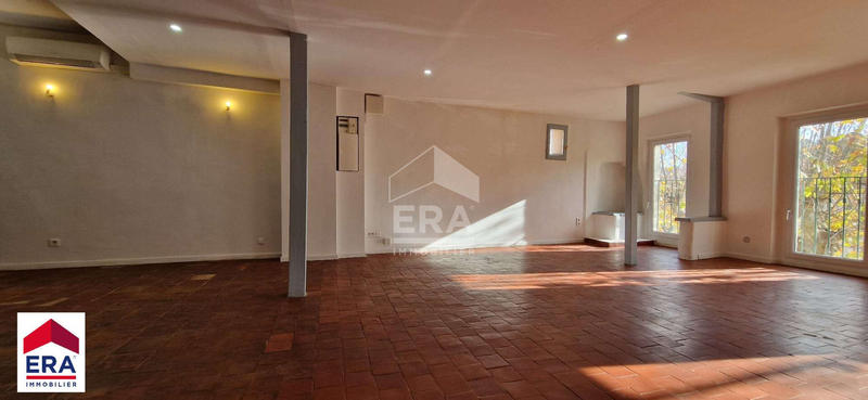 Appartement - 82 m² - 2 pièces