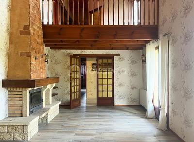 Maison - 210 m² - 8 pièces