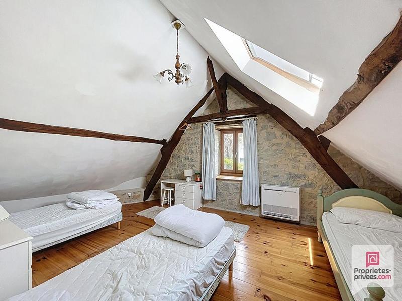 Propriété - 270 m² - 12 pièces