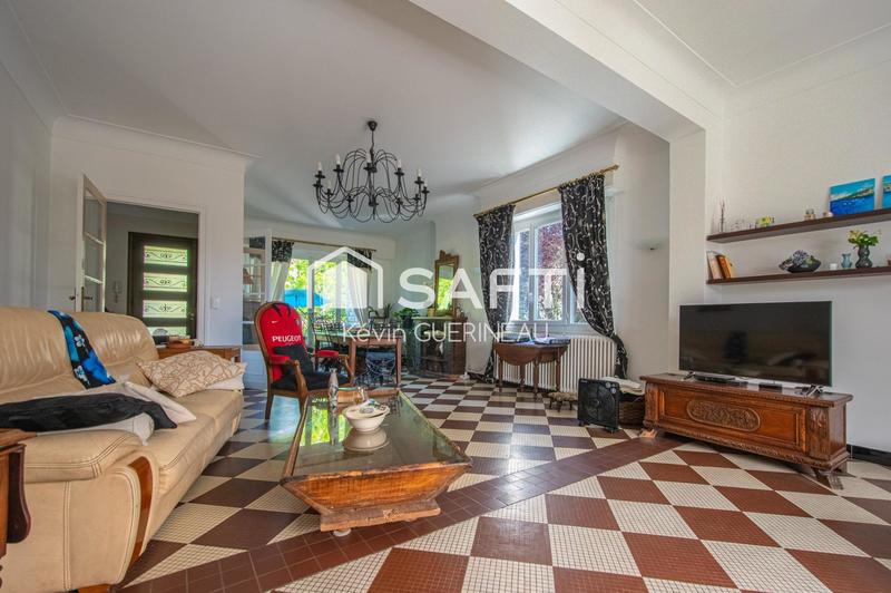 Maison - 174 m² - 6 pièces