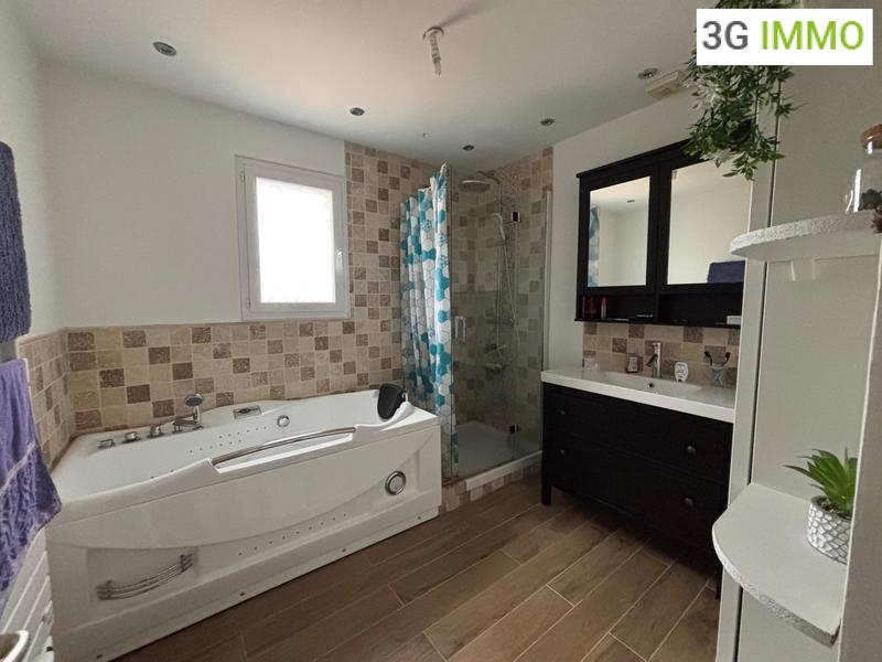 Maison - 170 m² - 7 pièces