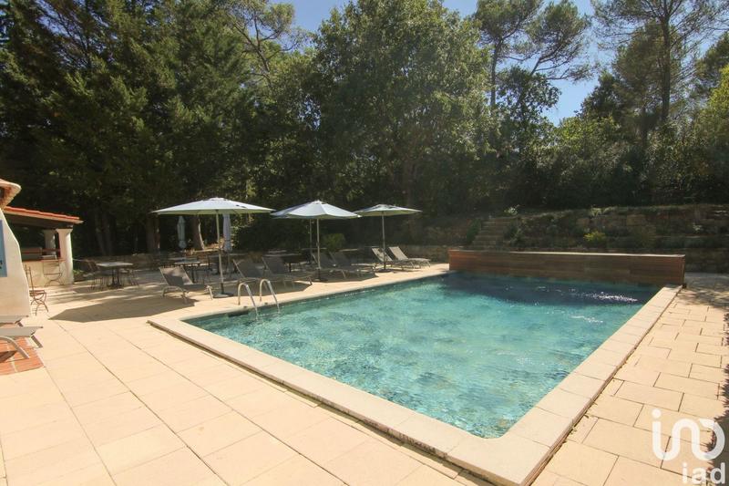 Local commercial - 675 m²