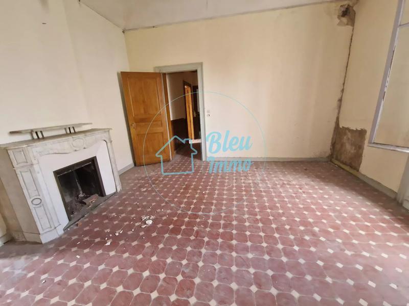 Appartement - 80 m² - 5 pièces