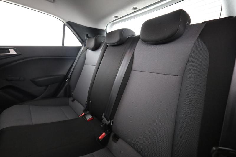 Hyundai i20 1.2 Initia 75 ch