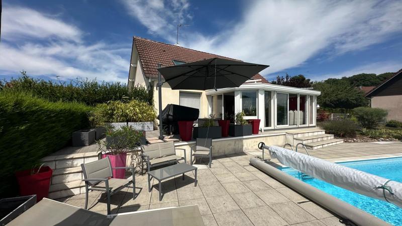 Maison - 132 m² - 7 pièces