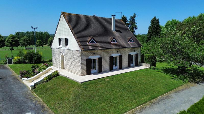 Maison - 198 m² - 7 pièces
