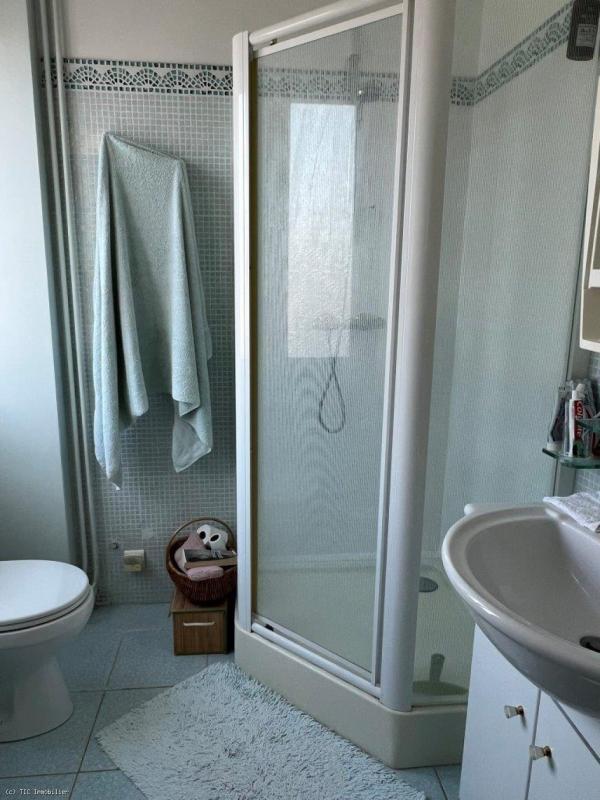 Maison - 302 m² - 9 pièces