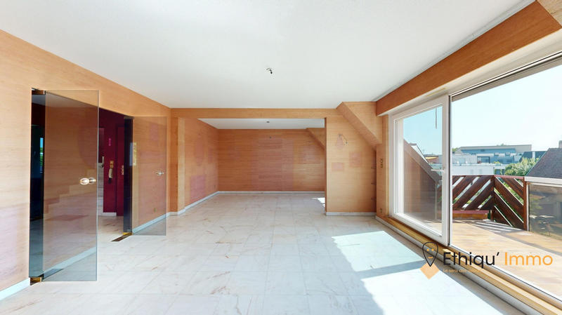 Appartement - 110 m² - 4 pièces