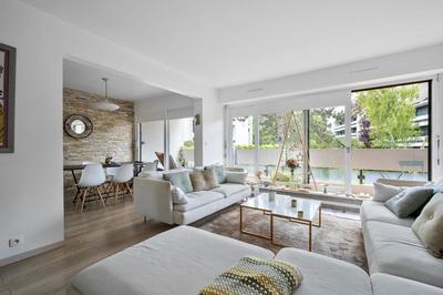 Appartement - 95 m² - 5 pièces