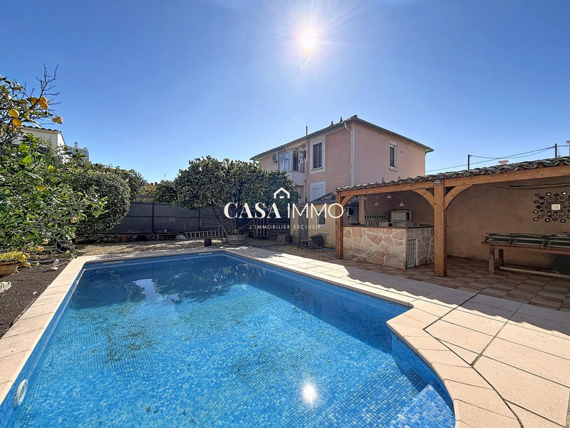 Maison - 185 m² - 8 pièces