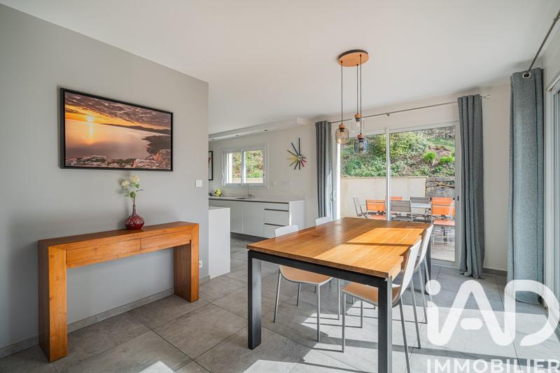 Maison - 136 m² - 6 pièces