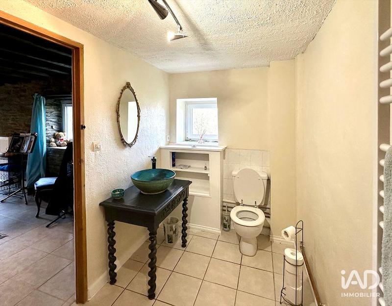 Maison - 222 m² - 7 pièces