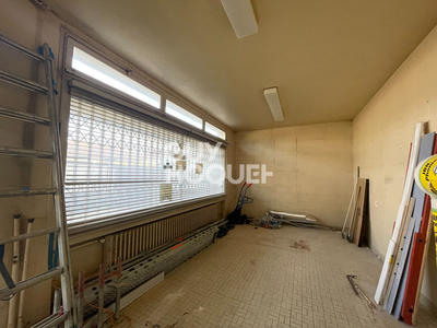 Local d'activités - 101 m²