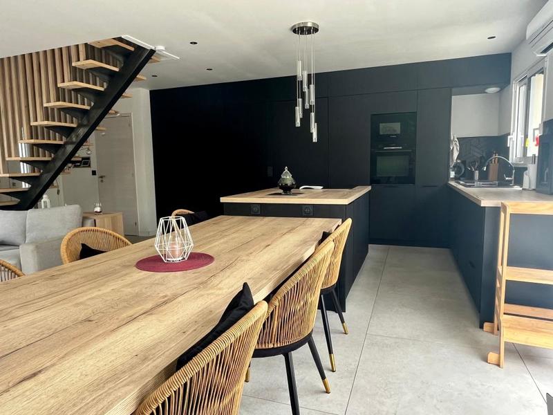 Maison - 92 m² - 4 pièces