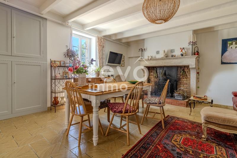 Maison - 204 m² - 6 pièces