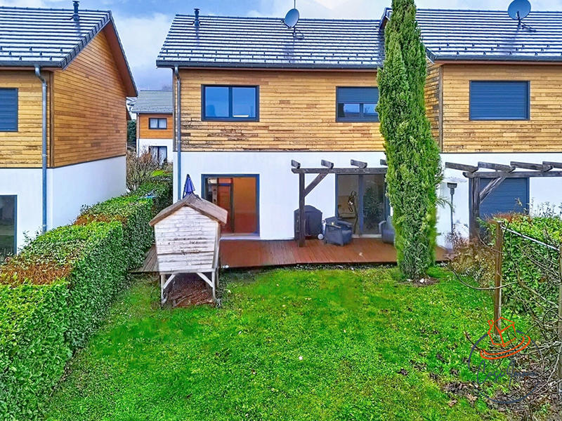 Maison - 100 m² - 4 pièces