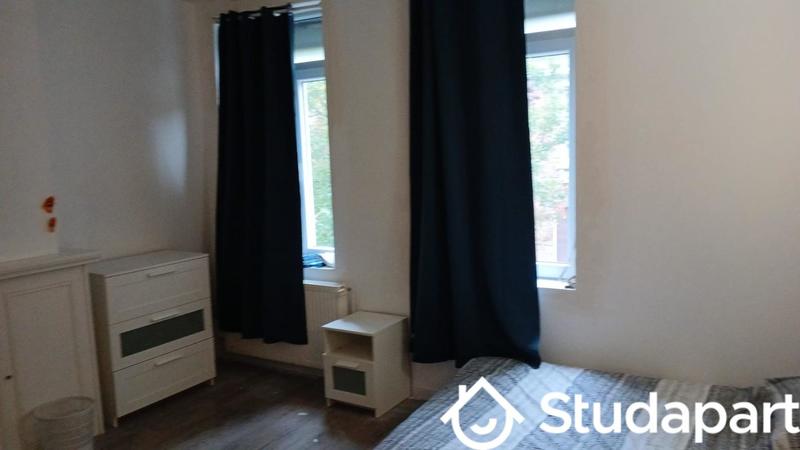 Chambre - 11 m² - 1 pièce