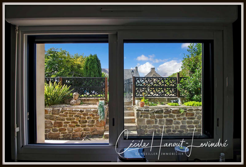 Maison - 430 m² - 18 pièces