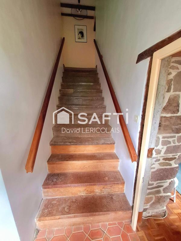 Maison - 244 m² - 10 pièces