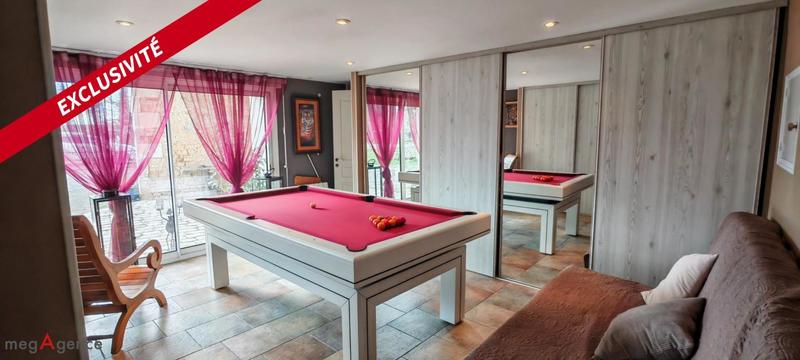 Maison - 180 m² - 7 pièces