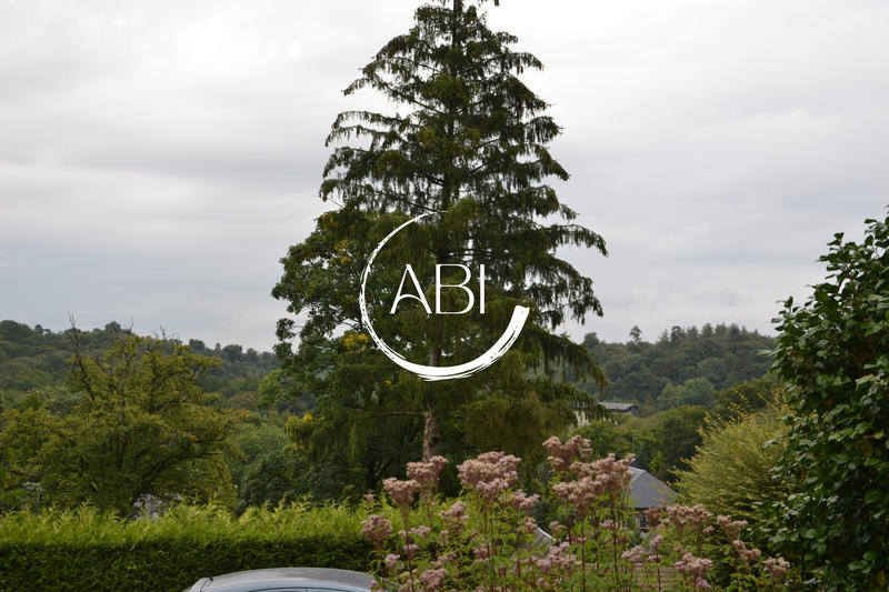 Maison traditionnelle - 164 m² - 6 pièces