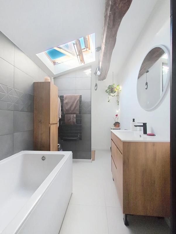 Maison - 97 m² - 3 pièces