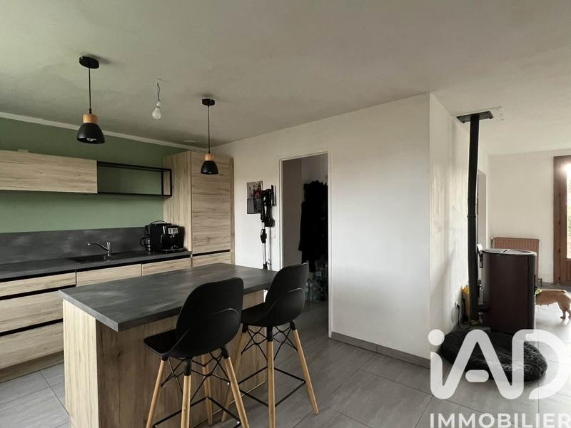 Maison - 99 m² - 4 pièces