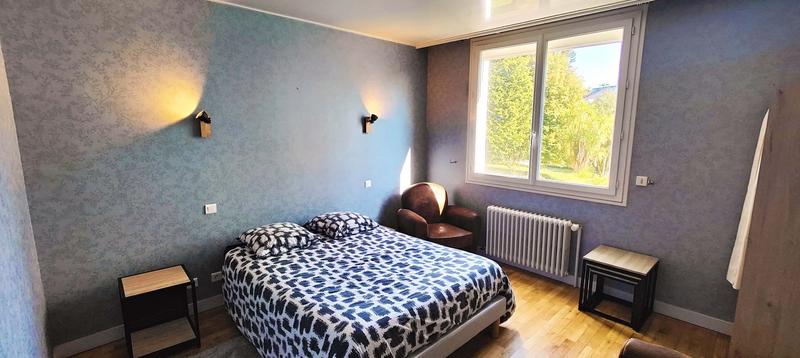 Maison - 253 m² - 11 pièces