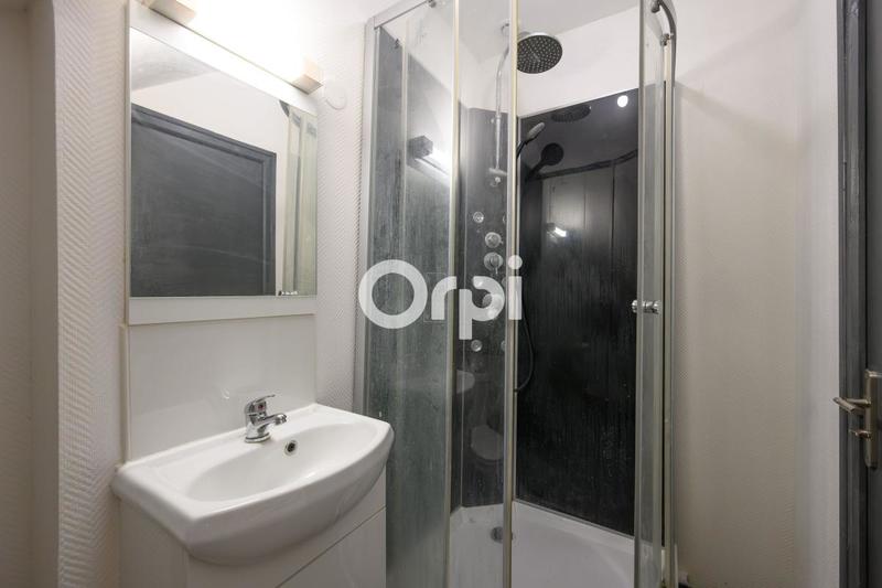 Immeuble - 109 m² - 8 pièces