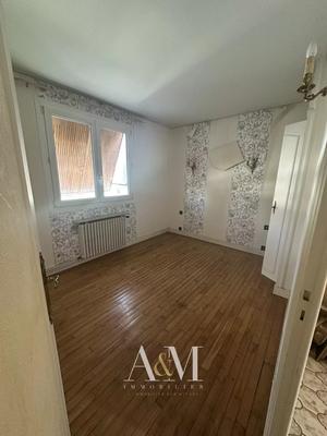 Maison - 114 m² - 6 pièces