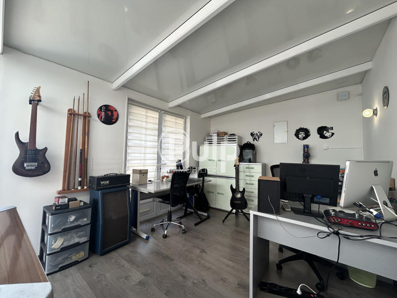 Maison - 110 m² - 4 pièces