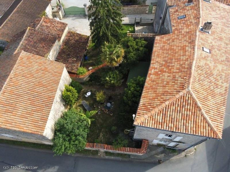 Maison de village - 214 m² - 7 pièces