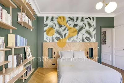 Appartement - 81 m² - 4 pièces