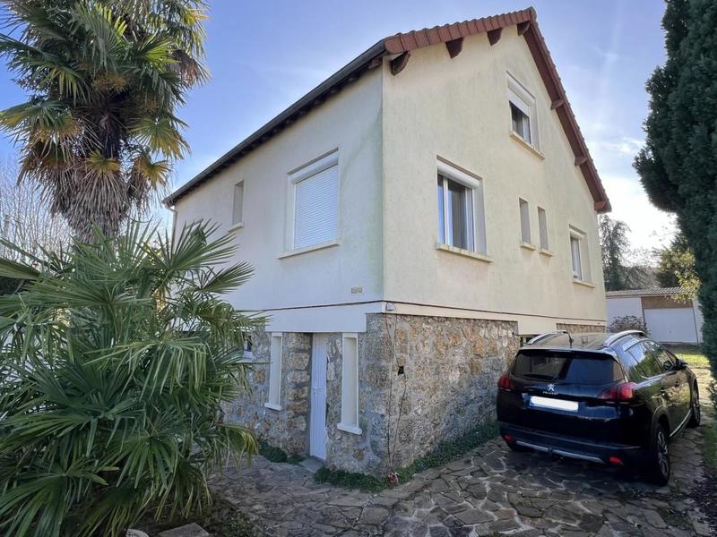 Maison - 100 m² - 6 pièces