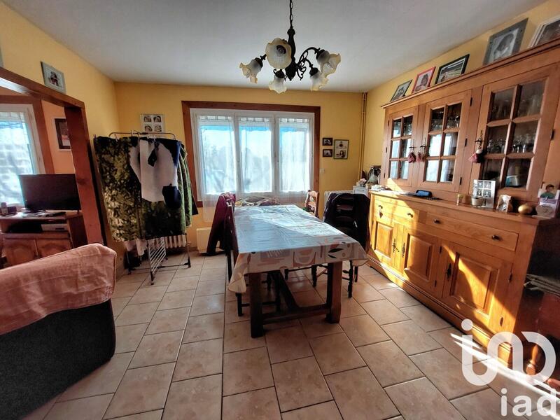 Maison - 92 m² - 5 pièces