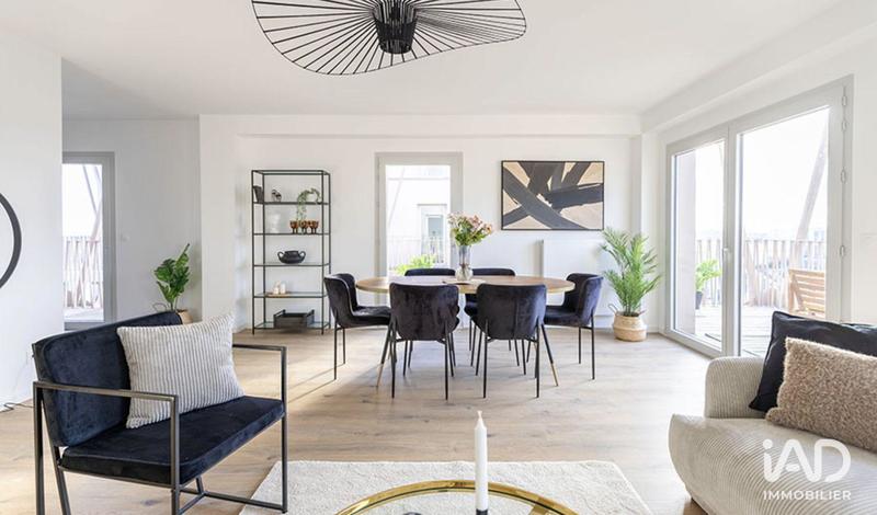 Appartement - 83 m² - 4 pièces