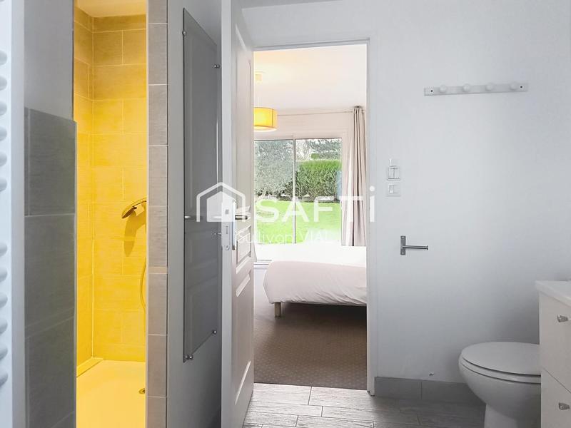 Villa - 228 m² - 10 pièces