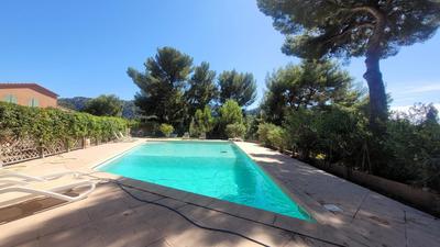 Appartement - 86 m² - 4 pièces