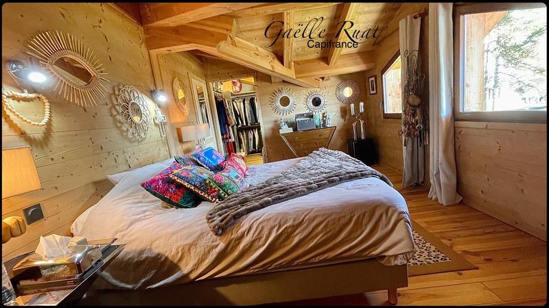 Châlet - 241 m² - 8 pièces