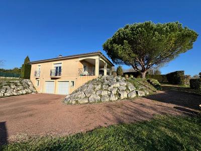 Maison - 170 m² - 6 pièces