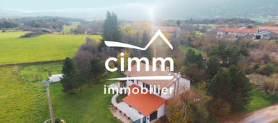 Maison - 215 m² - 7 pièces