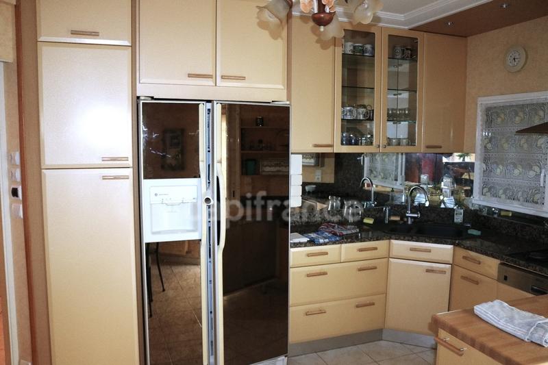 Maison - 149 m² - 7 pièces