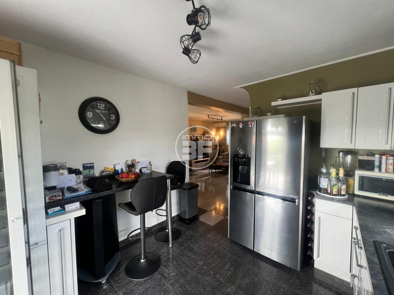 Maison - 102 m² - 5 pièces