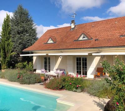 Maison - 200 m² - 5 pièces