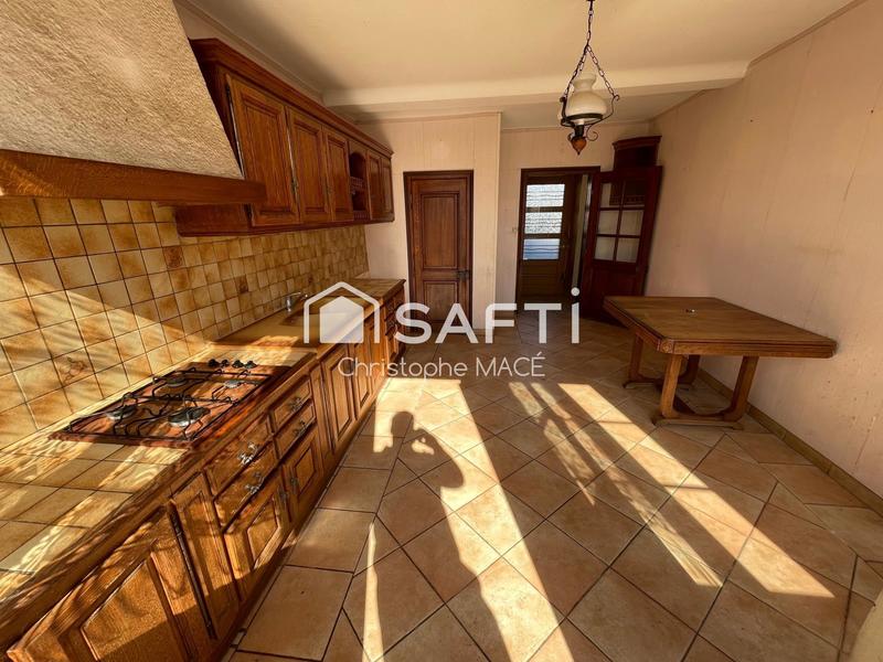 Maison - 94 m² - 5 pièces