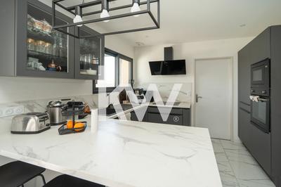 Maison - 91 m² - 4 pièces