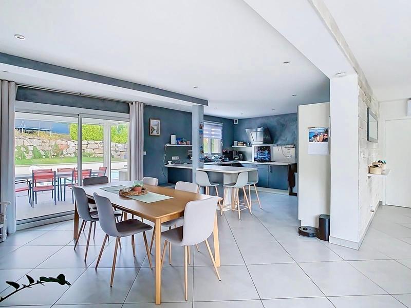 Maison - 145 m² - 5 pièces