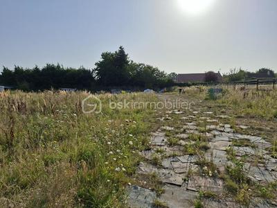 Terrain industriel - 3 000 m²